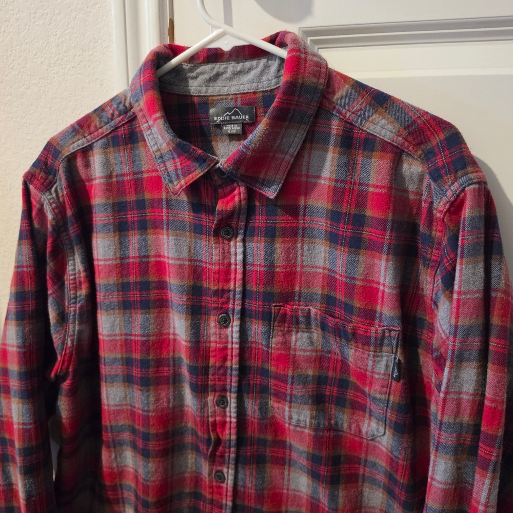 Eddie Bauer Mens XL Red Navy Blue Plaid Flannel Button Down Long Sleeve Shirt